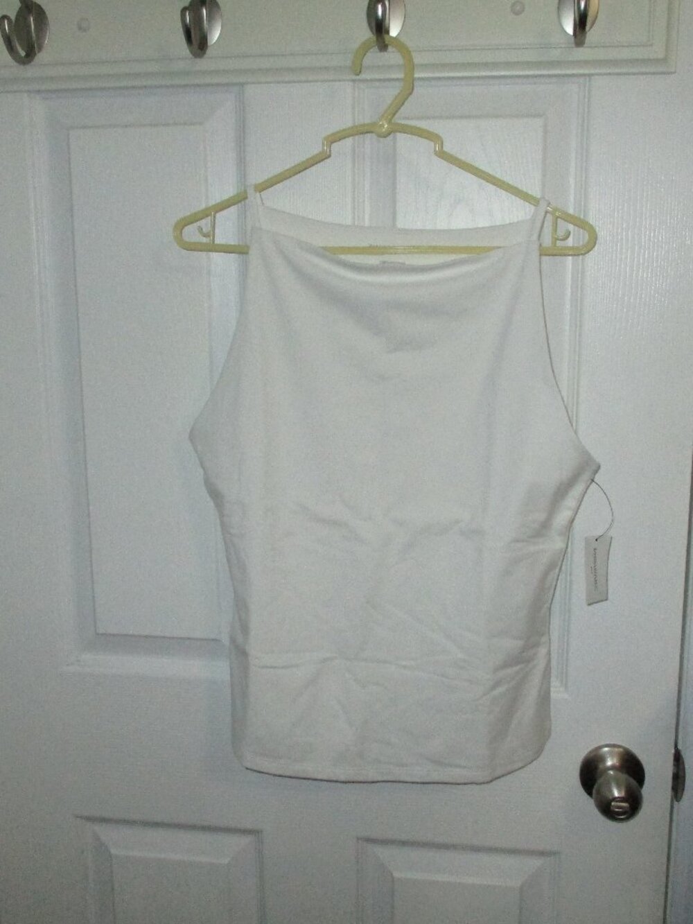 New-- White, Medium, Women's Banana Republic Soft Stretch Tank Top NWT